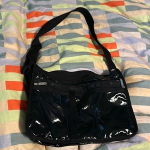 LeSportsac Deluxe Everyday Bag Pearlescent Black